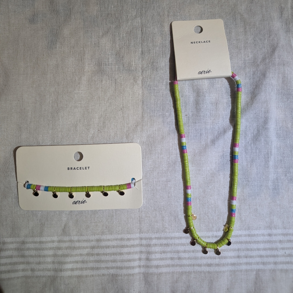 Aerie Green And Pink Beaded Necklace And Bracelet Set